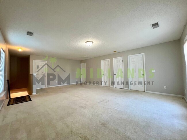 Building Photo - 101 Baltic Ct