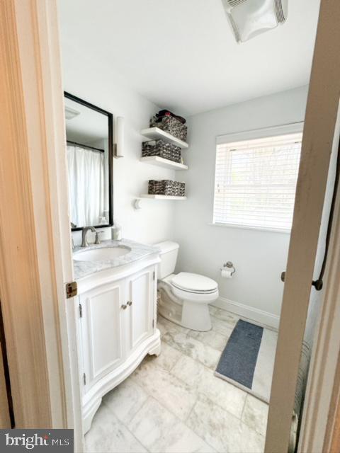 Building Photo - 235 Rodney Cir