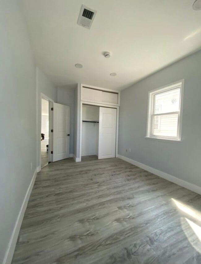 Building Photo - 23 Obrien Ct