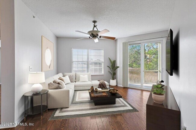 Building Photo - 1010 Bella Vista Blvd