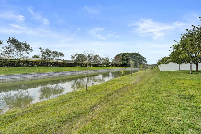 Building Photo - 4926 NW 48th Terrace