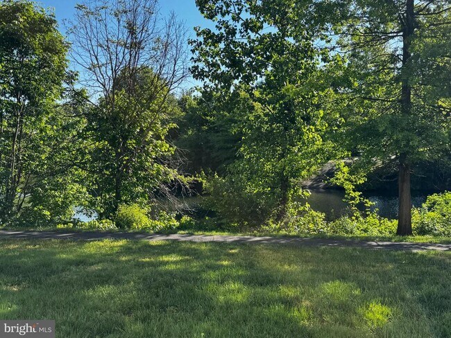 Building Photo - 4925 Cahoon Ct