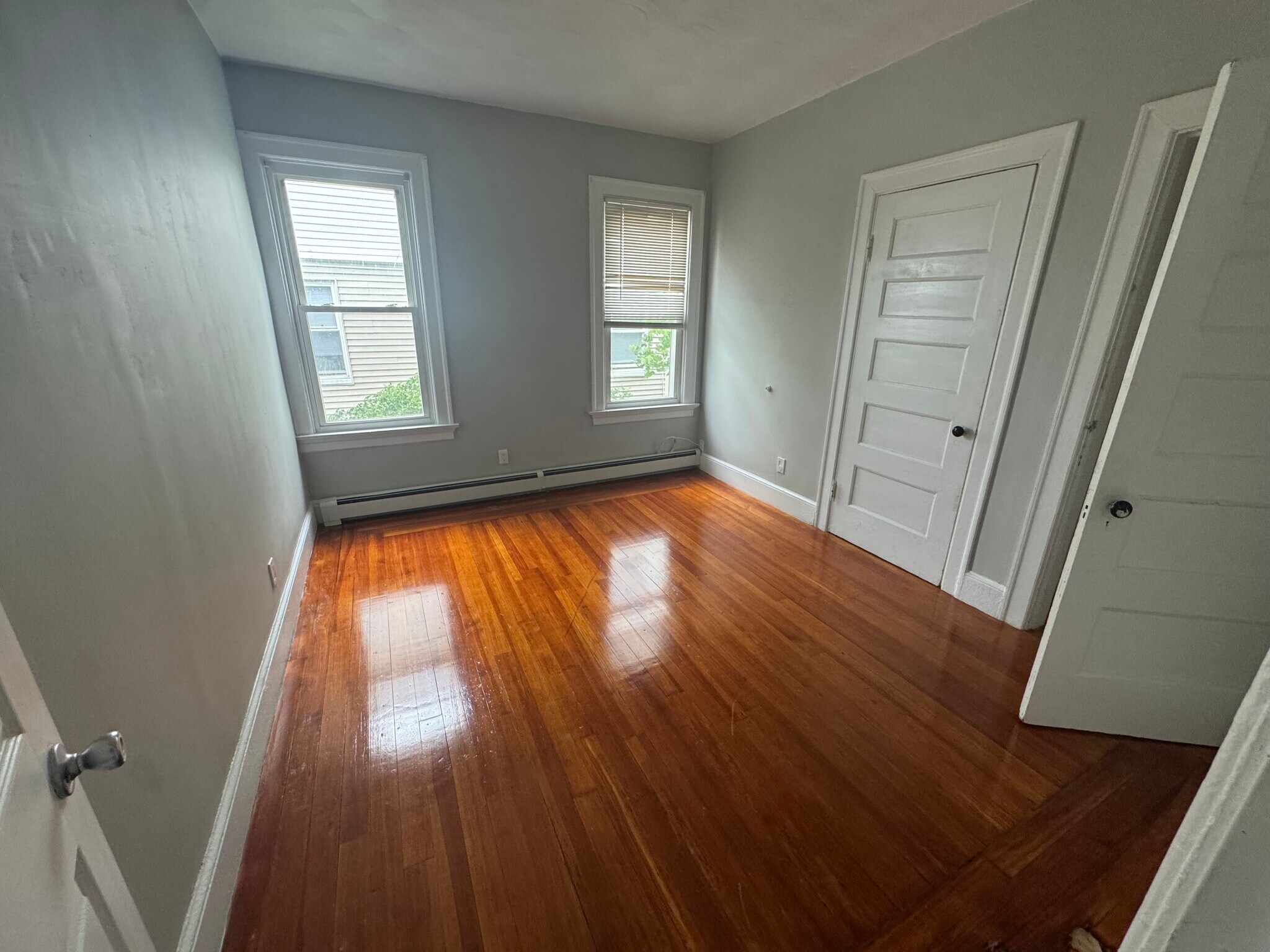 Building Photo - 47 Vineyard St