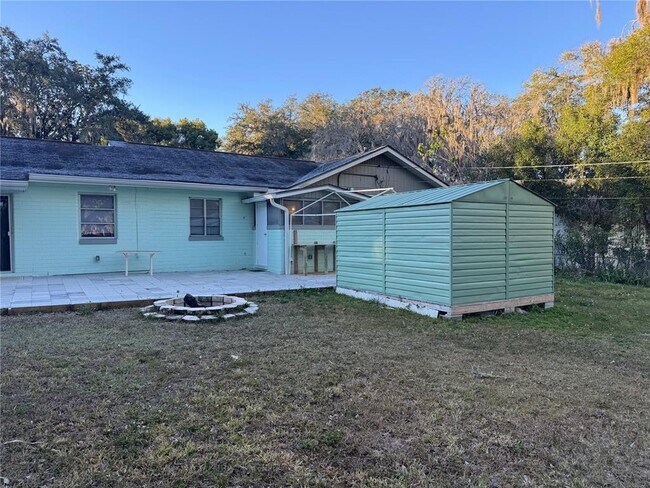 Building Photo - 1137 NE 9th St