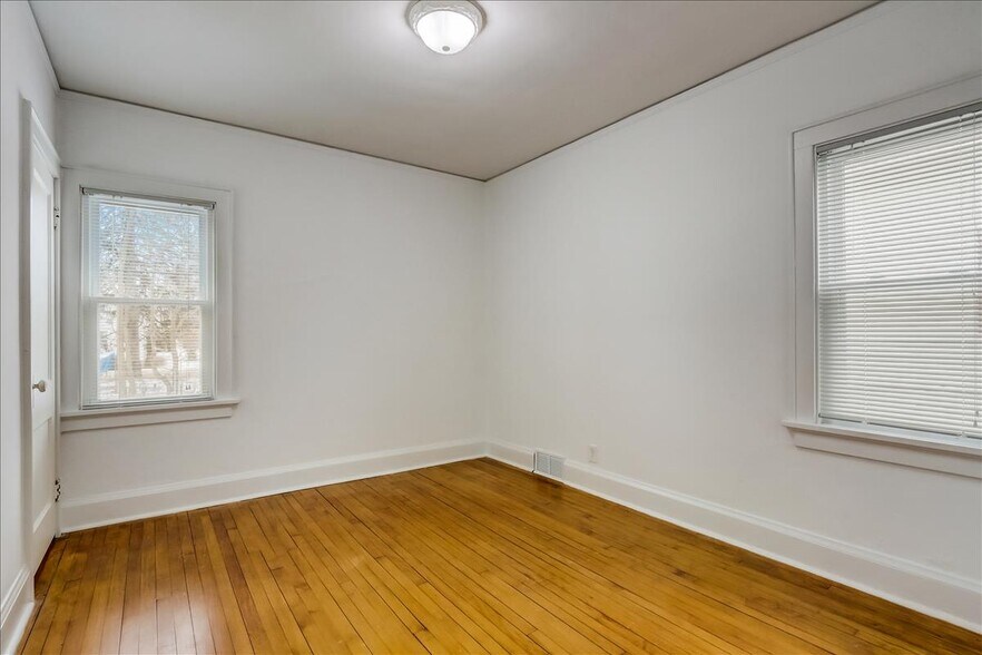 Bedroom 2 - 1703 W Custer Ave