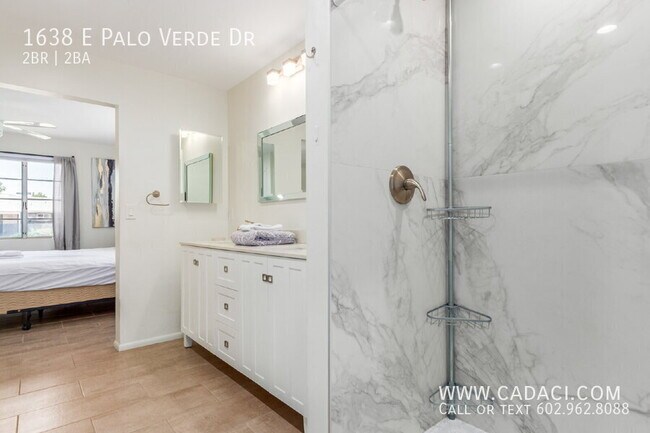 Building Photo - 1638 E Palo Verde Dr