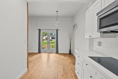 Building Photo - 23034 Burbank Blvd