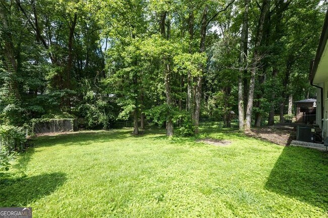 Building Photo - 1025 Hilburn Dr SE