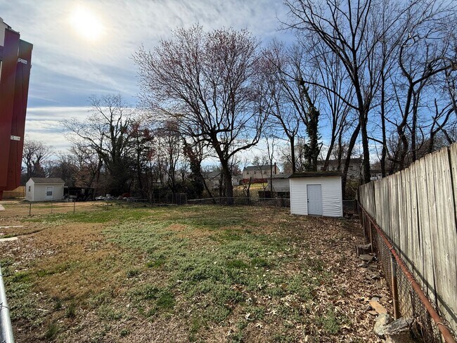 Building Photo - 1411 Harrison St