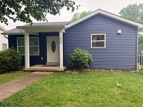 Building Photo - 400 Gayle Way
