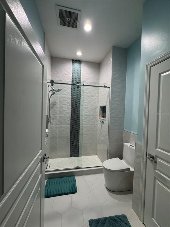 Building Photo - 200 Ocean Crest Dr