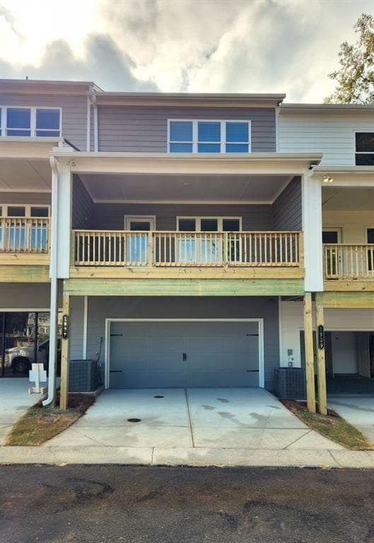 Building Photo - 1927 Audra Aly