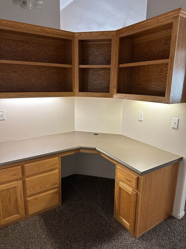 Building Photo - 2610 N Duke St