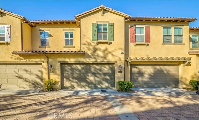 Building Photo - 3540 La Mancha Dr