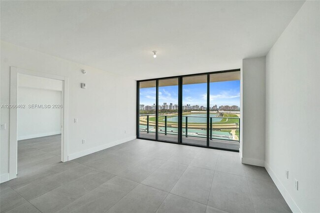 Building Photo - 1170 E Hallandale Beach Blvd