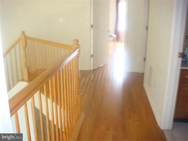 Building Photo - 20 Windsor Pond Rd