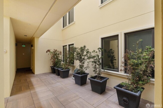 Building Photo - 1490 Ocean Ave