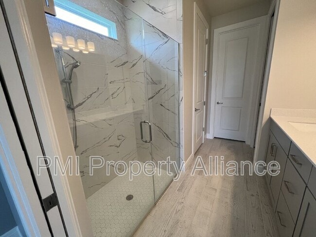 Building Photo - 4535 Gliding Wave St