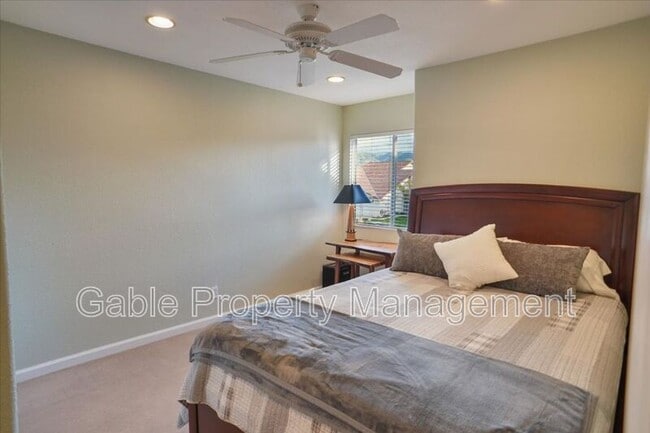 Building Photo - 15845 Rosehaven Ln