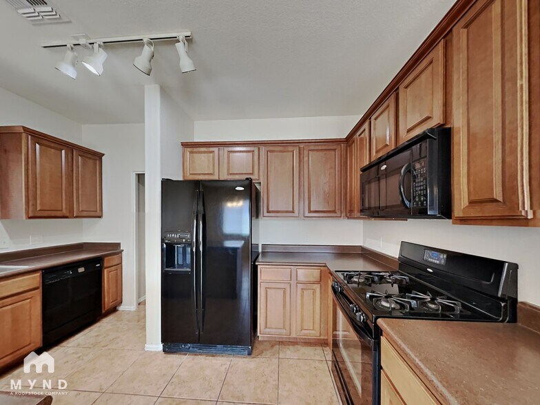Building Photo - 8357 S Gupta Dr
