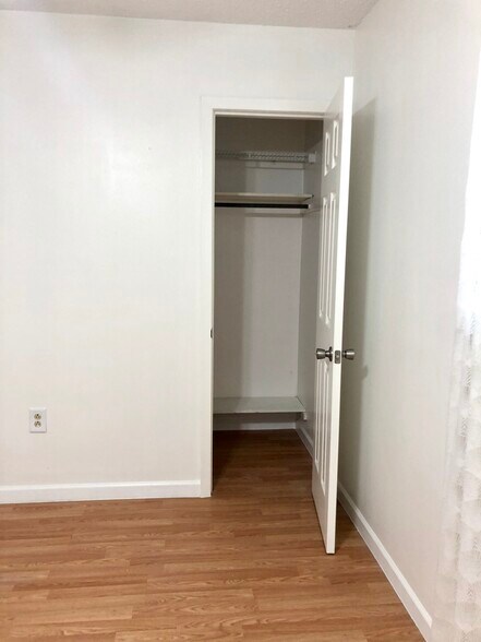 Master bedroom closet - 343 Huntington Dr