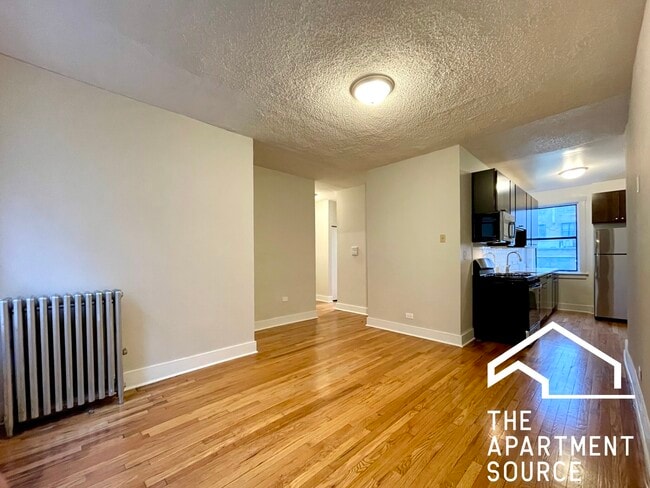 Building Photo - 1540 N Kedzie Ave