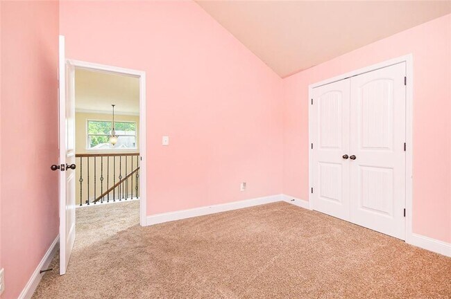 Building Photo - 403 Devon Brook Ct NE