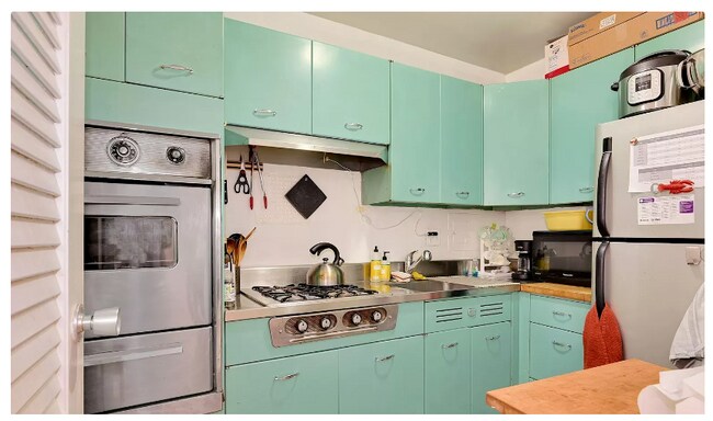 Building Photo - 2401 H St NW