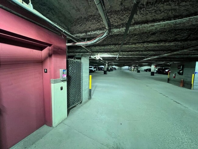 Building Photo - 133 Walton St