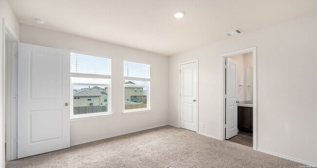 Building Photo - 6522 Tempo Switch