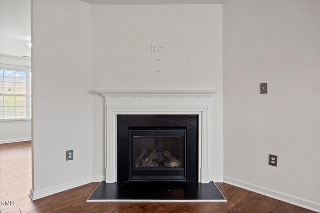 Building Photo - 239 Battery Way