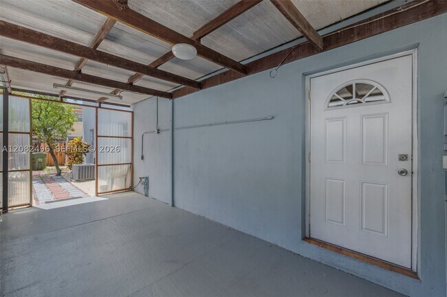 Building Photo - 1284 W 44th Pl