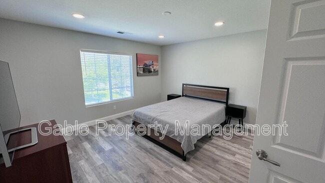 Building Photo - 19114 Olympic Crest Dr