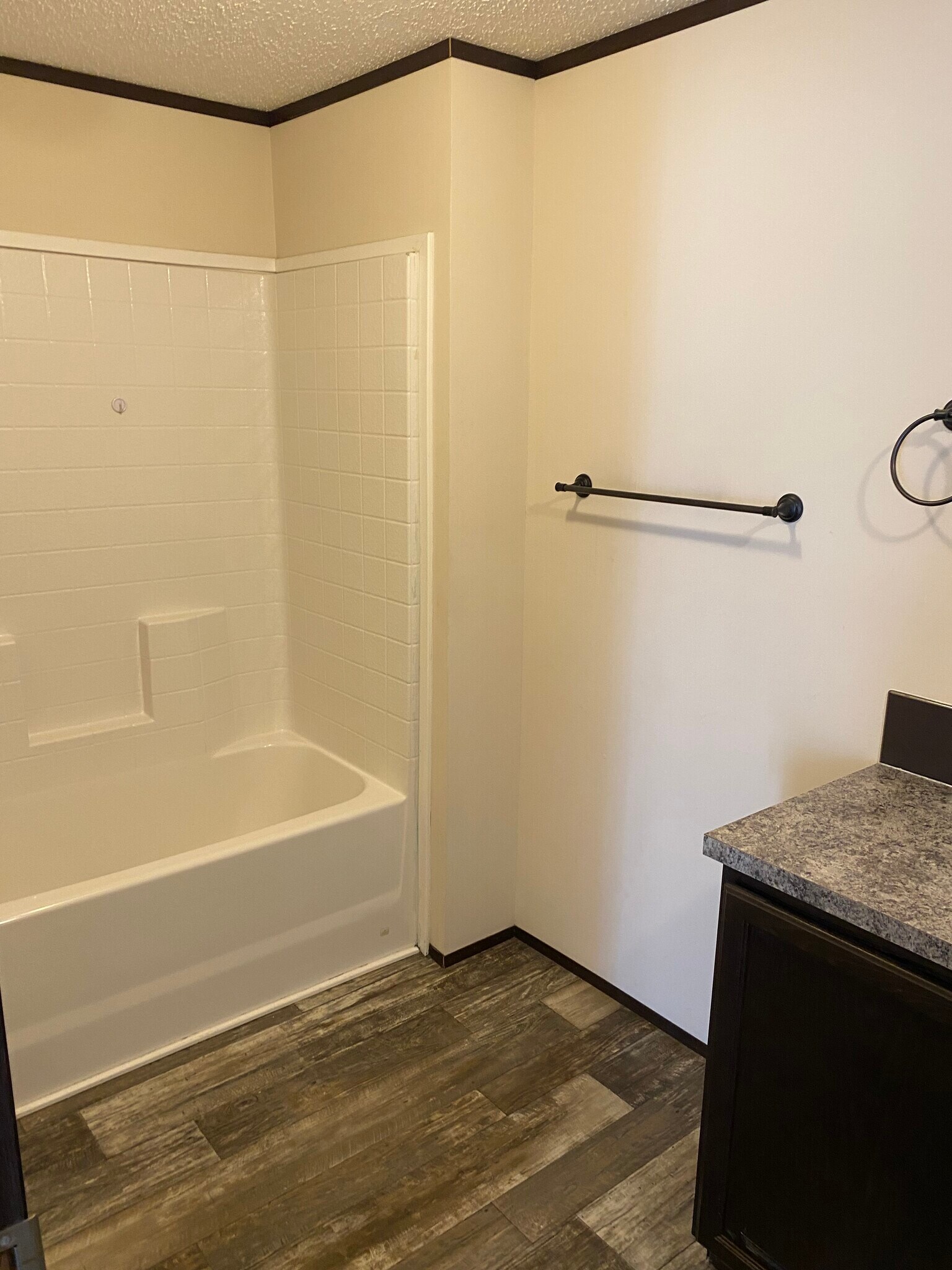 Building Photo - 2132 Pacific Dr