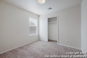 Building Photo - 102 Kenrock Dr