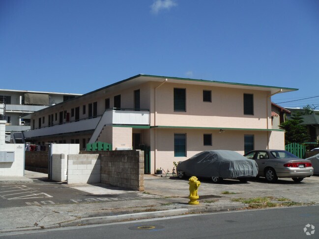 Primary Photo - 721 Palani Ave
