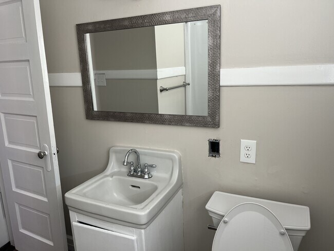 Building Photo - 2708 Avenue V