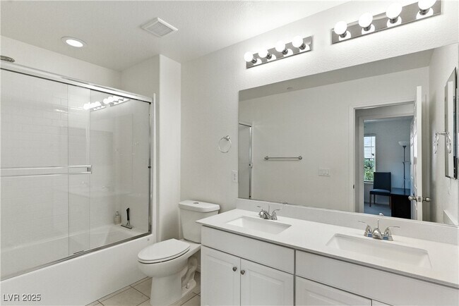 Building Photo - 161 Volti Subito Way