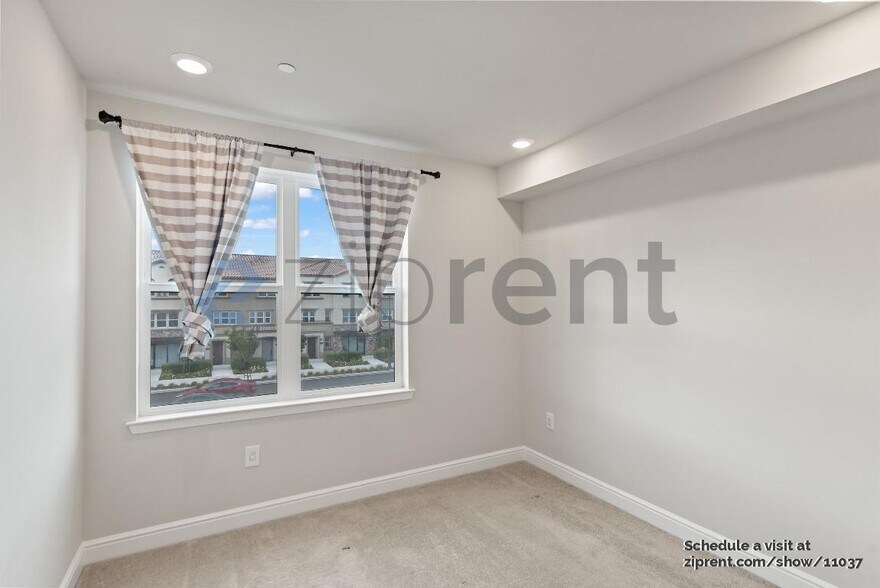 Building Photo - 1368 El Camino Real