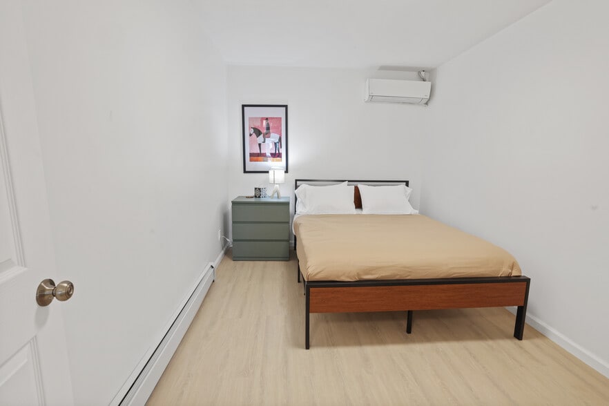 Building Photo - 126 Grant Ave