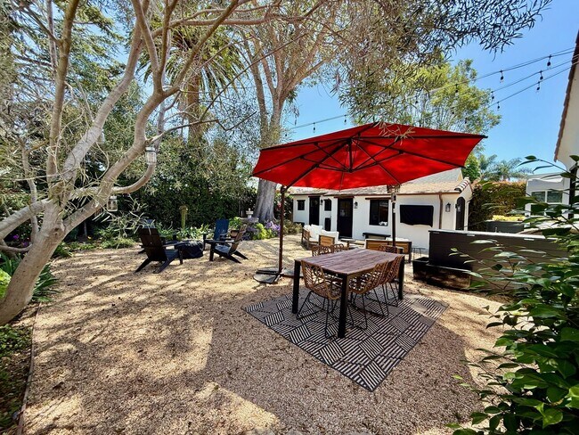 Building Photo - Furnished Santa Barbara 3 bedroom/2 bathro...