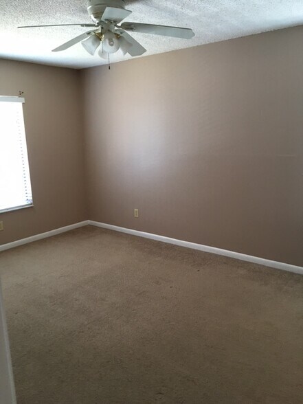 Bed Room - 8211 Sun Spring Cir
