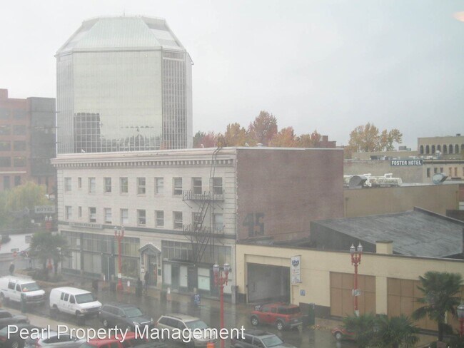 Building Photo - 411 NW Flanders St
