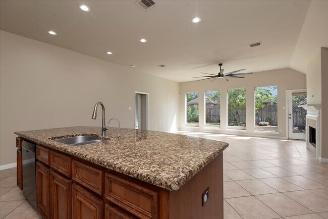 Building Photo - 26886 Treasures Ridge Dr