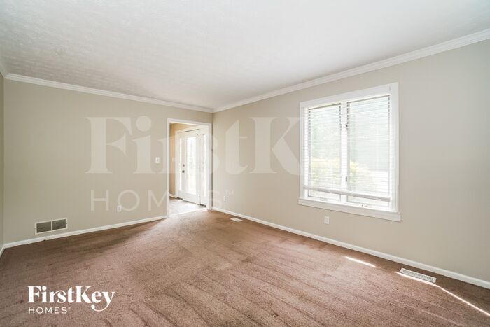 Building Photo - 7703 Strathmoore Rd