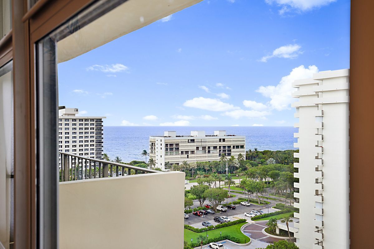 Building Photo - 2121 N Ocean Blvd