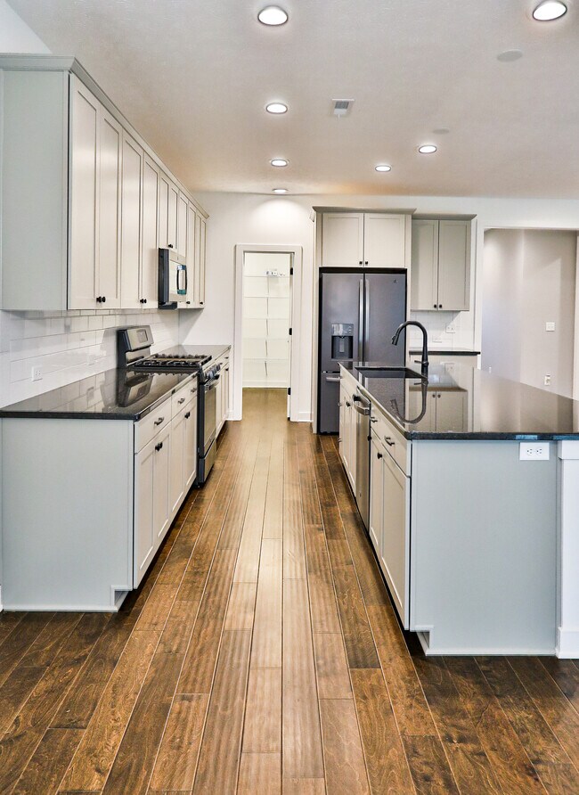 Building Photo - 1222 Warrior Ln