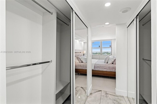 Building Photo - 5701 Collins Ave