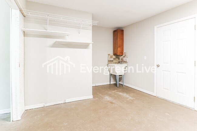 Building Photo - 9 Ormskirk Ln