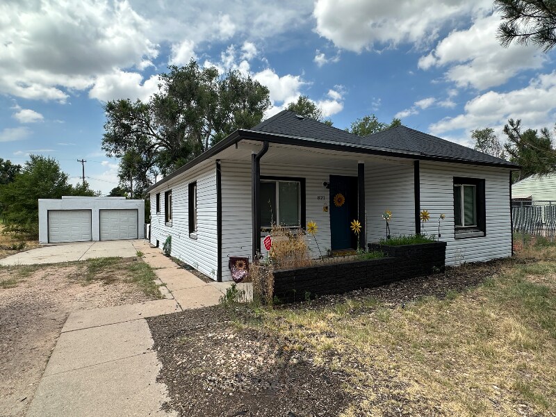 Building Photo - 821 31st Ave